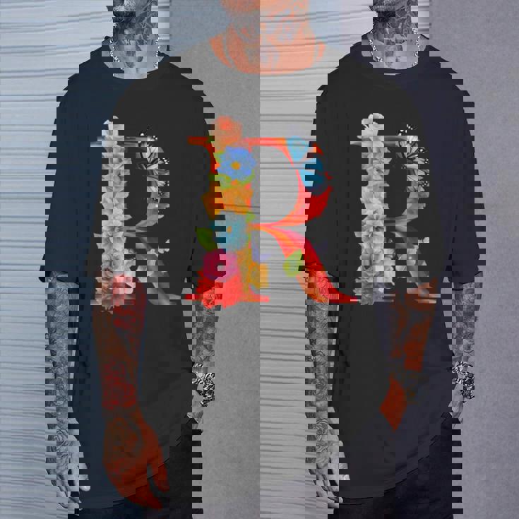 イニシャル R アルファベット バタフライ ローズ 花 水彩 モノグラム Tシャツ 彼への贈り物