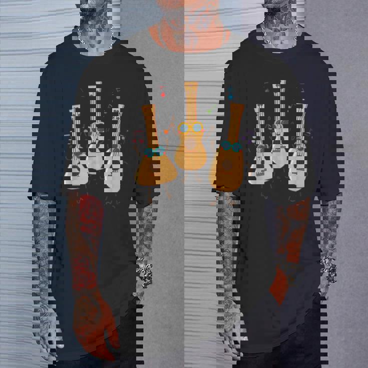 ウクレレダンス ウクレレパーティー 夏の音楽家 Tシャツ 彼への贈り物