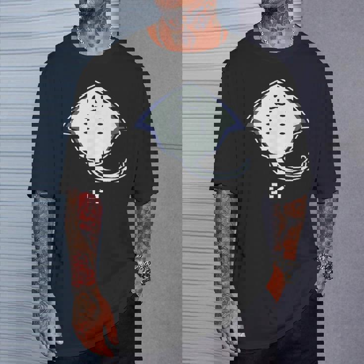 エイ エイの裏側 顔 笑顔 魚類 シンプル 簡単 かわいい おもしろ イラスト エイ好き Tシャツ 彼への贈り物