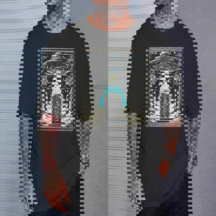 エジプトufoと柱のスターゲート Egypt Ufo Openingtargate Tシャツ 彼への贈り物