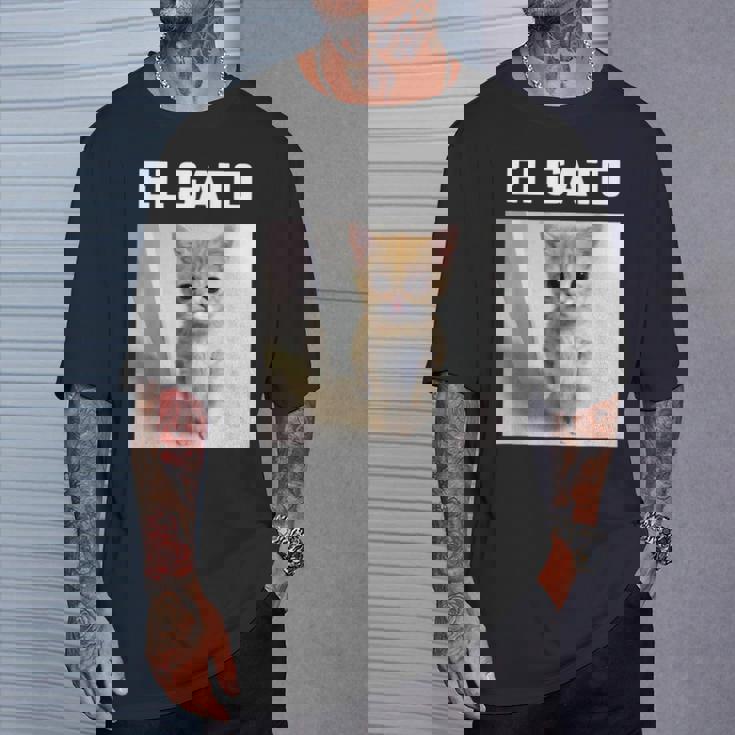 エルガト ミーム 猫 Tシャツ 彼への贈り物