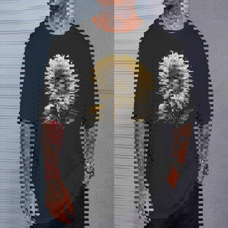 エレガントなビンテージひまわり植物芸術 Tシャツ 彼への贈り物