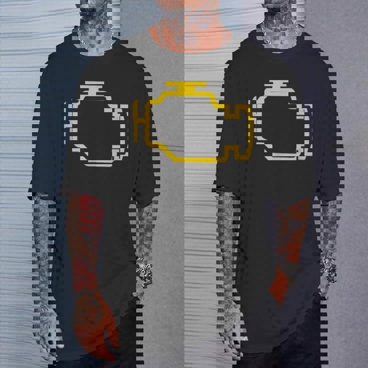 エンジンライトをチェック Tシャツ 彼への贈り物