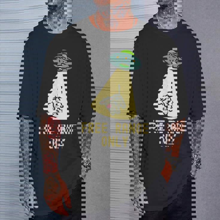 オーガニックフード 面白い Ufo エイリアン 誘拐牛 Tシャツ 彼への贈り物