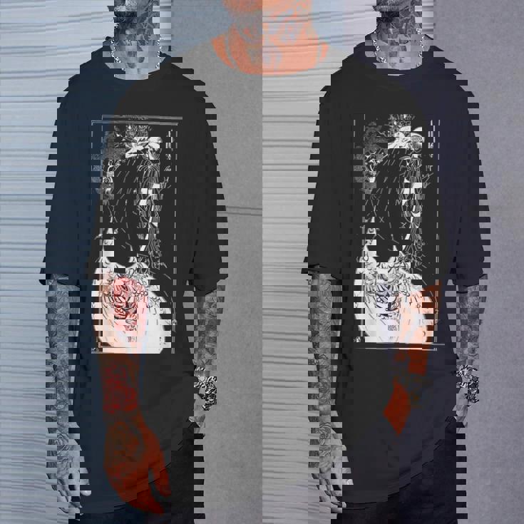 オーブリー・ビアズリーのピーコックスカート1893 Tシャツ 彼への贈り物