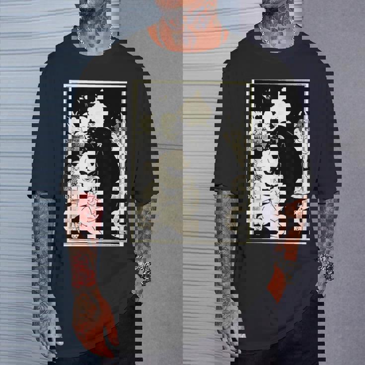 オーブリー・ビアズリー作「ルシアンズ・ストレンジ・クリーチャーズ」1893 Tシャツ 彼への贈り物