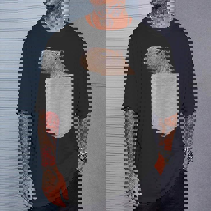 カピバラ フェイク ポケット カピバラ げっ歯類 げっ歯類 アニマル ノベルティ Tシャツ 彼への贈り物