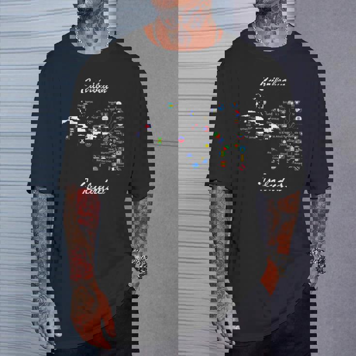 カリブ海諸島の旗と地図、カリブ海の休暇tシャツ Tシャツ 彼への贈り物