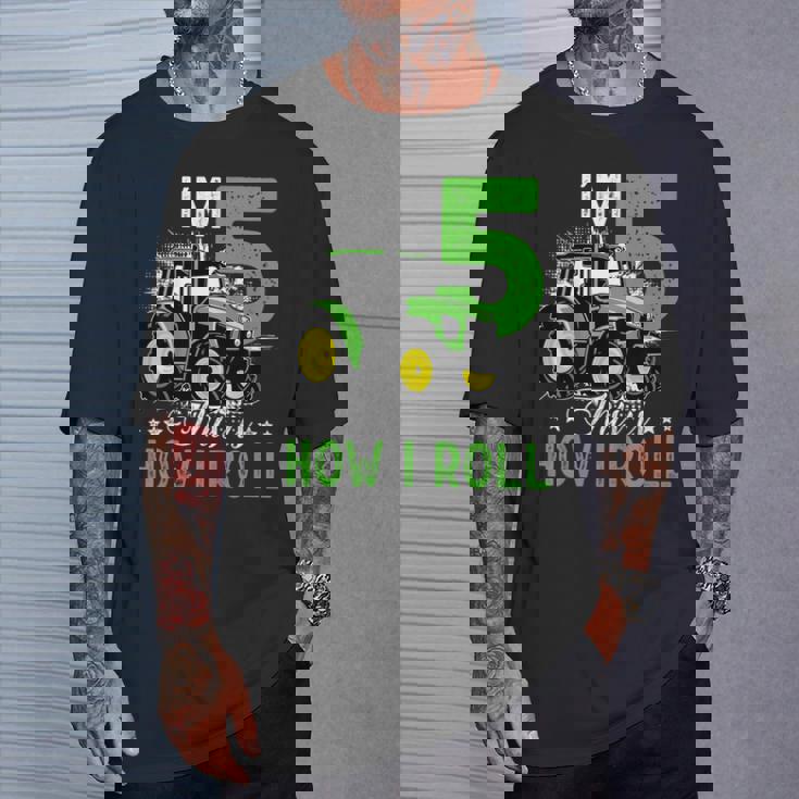 キッズ I Am 5 This Is How I Roll One Years Old Tractor 5歳の誕生日 Tシャツ 彼への贈り物