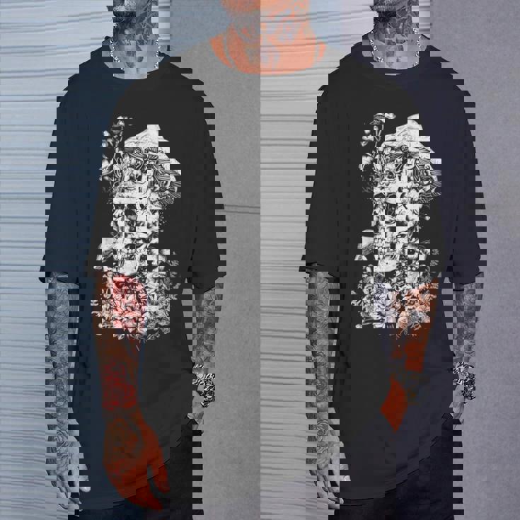 キノコや花があしらわれた骸骨の幻覚的なイラスト Tシャツ 彼への贈り物