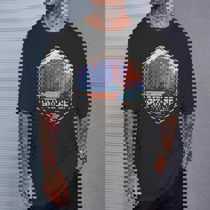 キャピトルリーフ国立公園 ユタ州のアメリカ国立公園 Tシャツ 彼への贈り物