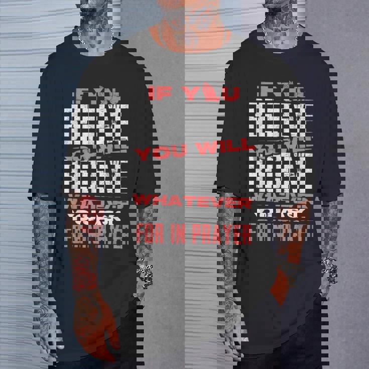 キリスト教信仰のモチベーションを高めると信じるなら Tシャツ 彼への贈り物