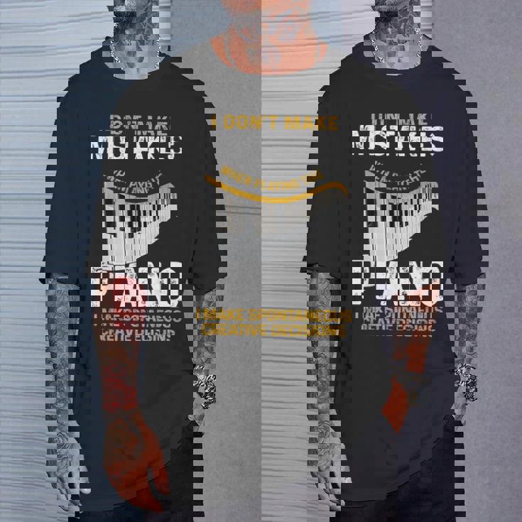 キーボード ピアニスト 面白い 音楽 ミュージシャン ピアノ奏者 恋人 Tシャツ 彼への贈り物