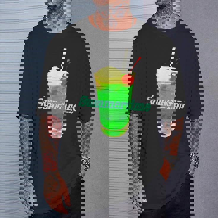 クリームソーダ・夏【 サマータイム 】メロンソーダ 緑 リゾート・夏 大好き 昭和 レトロ Tシャツ 彼への贈り物