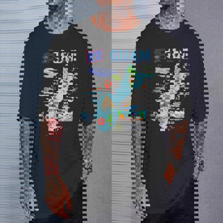 グアム、主要都市、旗、アメリカの観光名所地図 Tシャツ 彼への贈り物