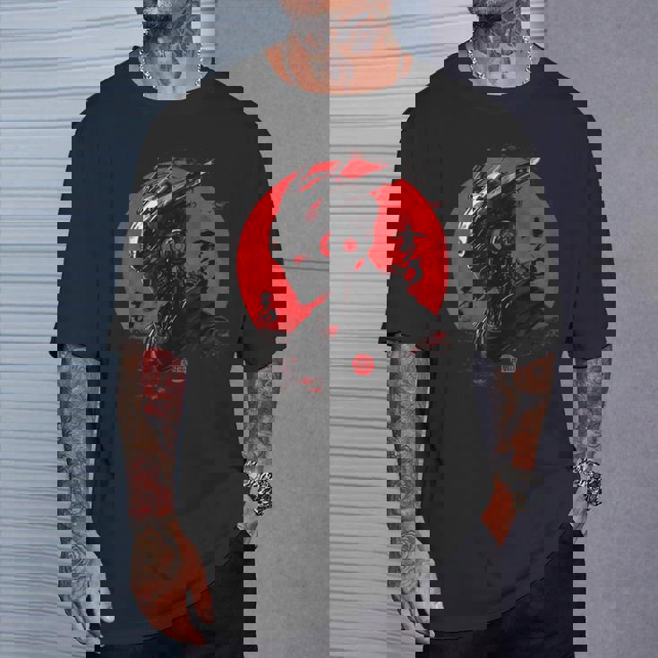 サイバーロボ サムライ メカヘルメット 日本アニメ アート Tシャツ 彼への贈り物