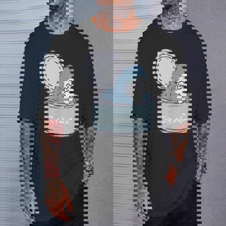 サメの缶詰め Tシャツ 彼への贈り物