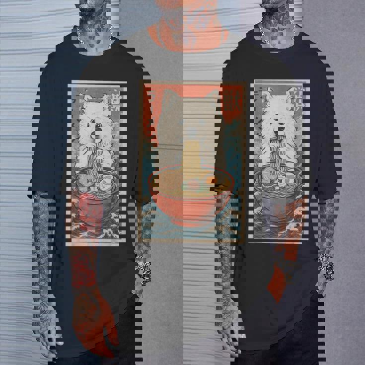 サモエド 食べる ラーメン カワイイ アニメ 犬好き Tシャツ 彼への贈り物