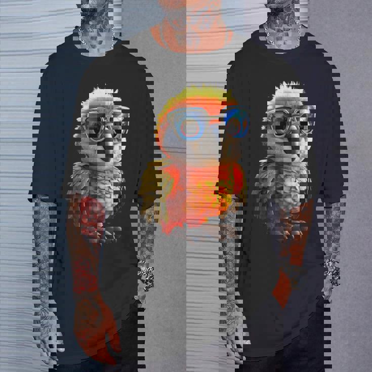 サングラスをかけたインコ コンゴウインコ オカメインコ かわいいインコ Tシャツ 彼への贈り物