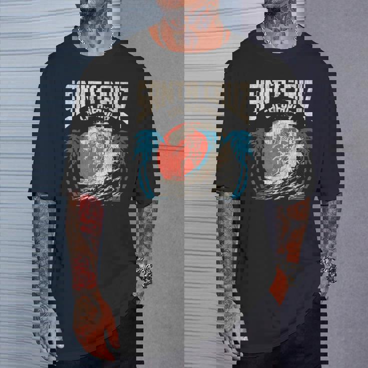 サンタクルーズ カリフォルニア サーフィン スケルトンデザイン サーファー向け Tシャツ 彼への贈り物