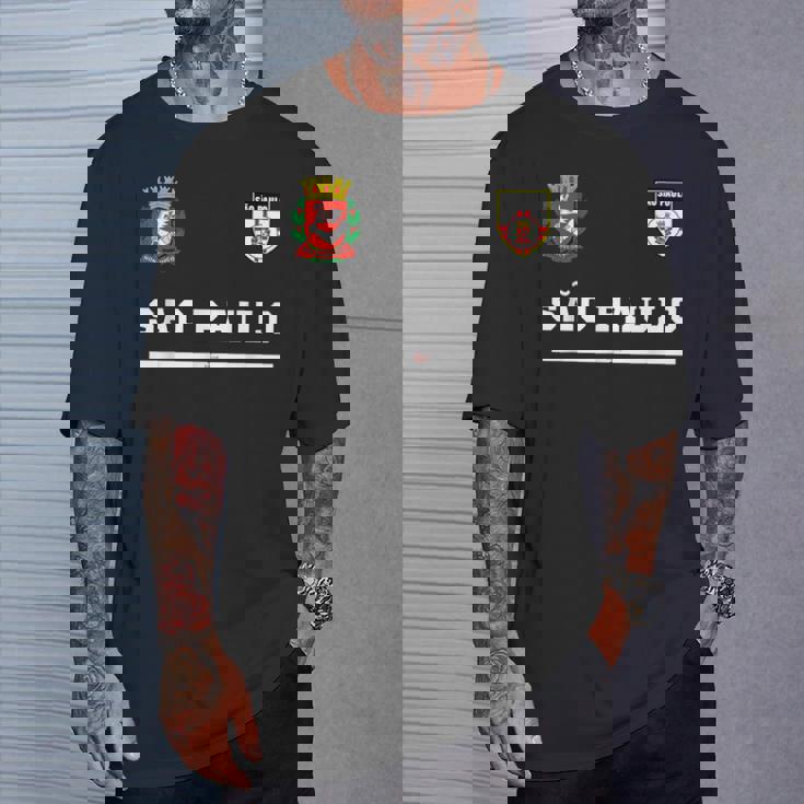 サンパウロスポーツサッカージャージーフラッグ ナショナル。 Tシャツ 彼への贈り物