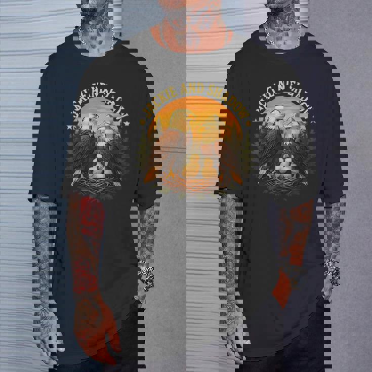 ジャッキーとシャドウ ハクトウワシビンテージ野生動物 自然 Tシャツ 彼への贈り物