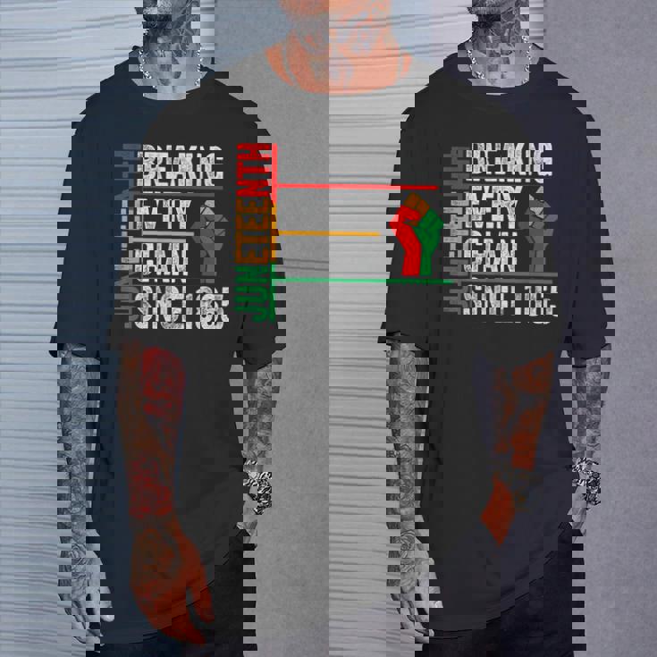 ジューンティーンスは1865年以来すべてのチェーンを断ち切りました Tシャツ 彼への贈り物