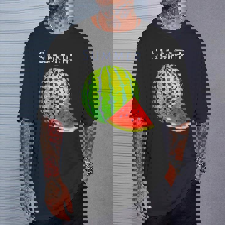 スイカ・夏【 サマータイム 】リゾート・夏 大好き／面白 イラスト Tシャツ 彼への贈り物