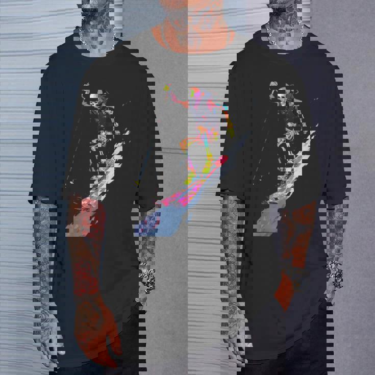 スキー スケルトン スキーヤー ダウンヒル 雪 冬 スキー Tシャツ 彼への贈り物