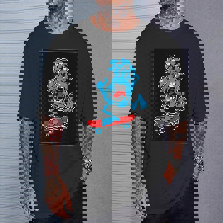 スクリーミング スケートボードハンド Tシャツ 彼への贈り物