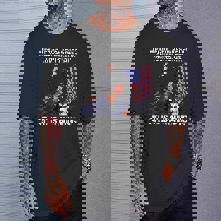 スティル・スタンディング・トランプ 2024 暗殺未遂 Tシャツ 彼への贈り物