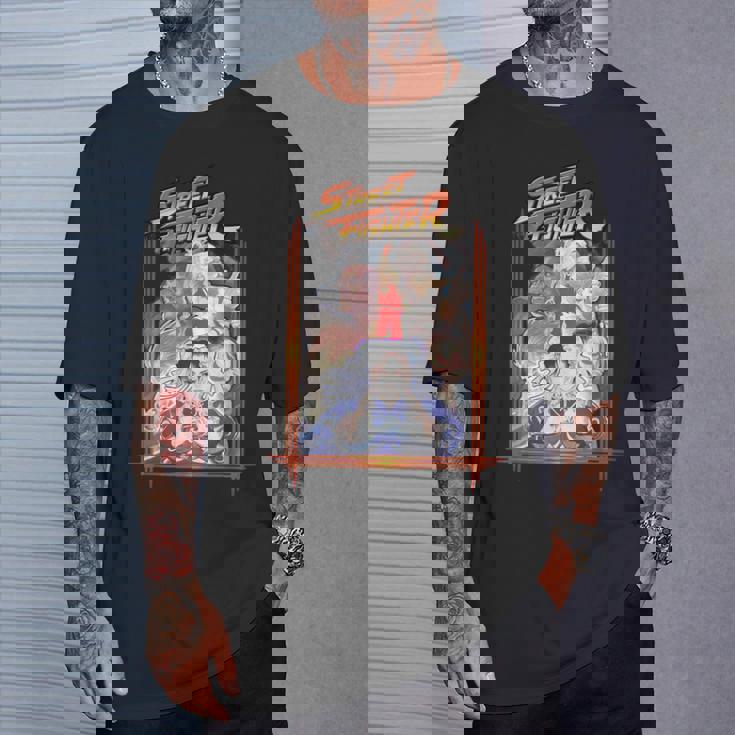 ストリートファイターポスターカバー 壮大なバトルロイヤル 象徴的なゲーマー Tシャツ 彼への贈り物