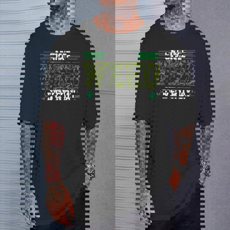 スモークウィード エブリデイ マリファナギフト 大麻スタイル Tシャツ 彼への贈り物