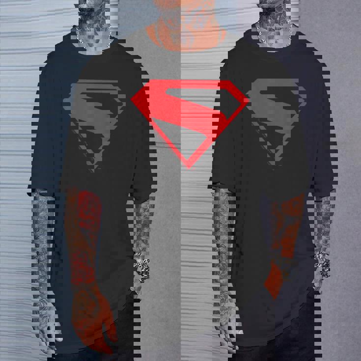 スーパーマン映画デザインのスーパーマンシルエット。 Tシャツ 彼への贈り物