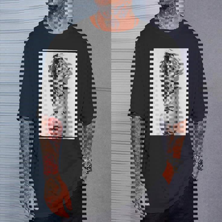 セクシーガールグラフィックtシャツ セクシーブルネットブーティーガール 3インチ B&W Tシャツ 彼への贈り物