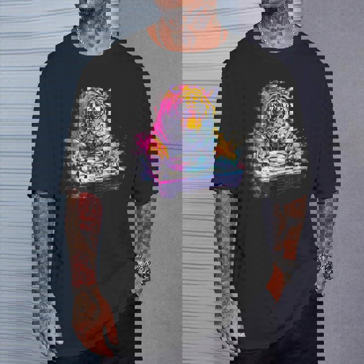 タイガーミュージック Dj ターンテーブル Dj タイガーテクノ ダンスクラブ ハウス Tシャツ 彼への贈り物