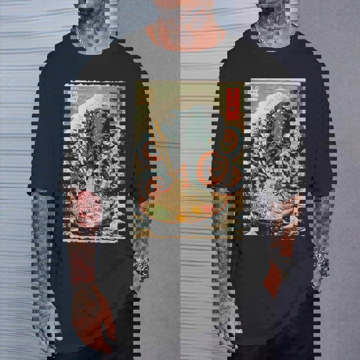 タコを食べる ラーメン 麺 和 漫画 アニメ 浮世絵 Tシャツ 彼への贈り物