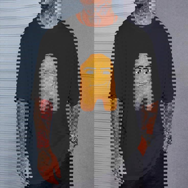 チキンナゲットマンフェイスカウボーイミーム Tシャツ 彼への贈り物