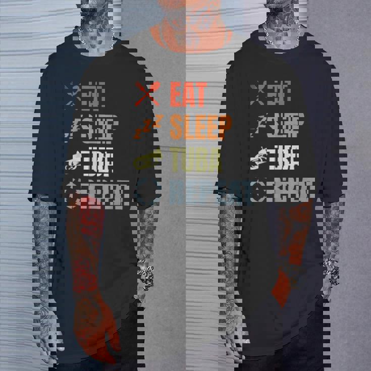 チューバ奏者スケジュール チューバ愛好家 金管楽器 Tシャツ 彼への贈り物