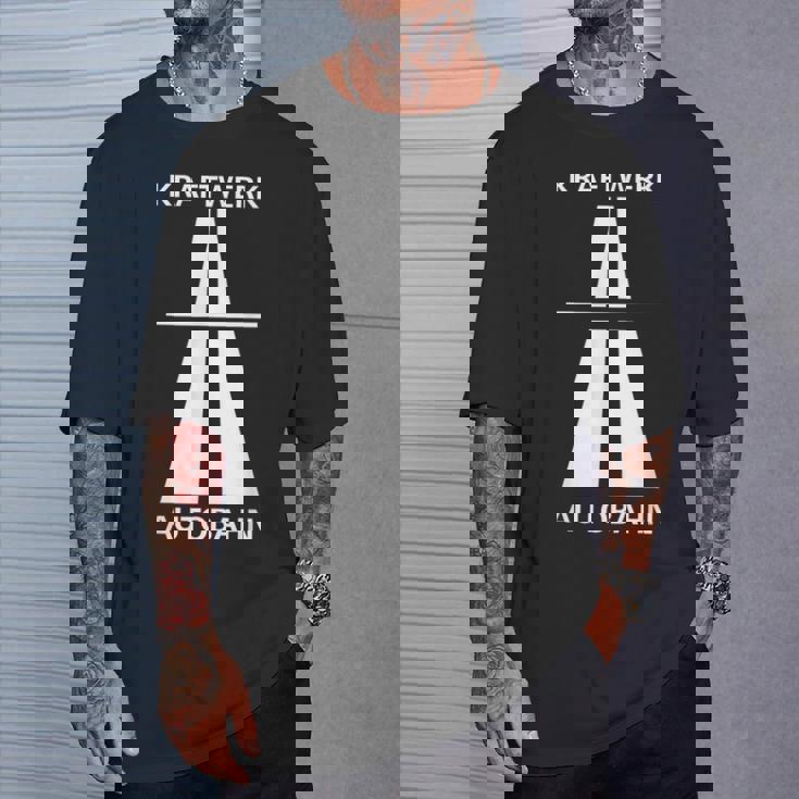 ドイツでの楽しい高速運転のためのクラフトワークアウトバーン Tシャツ 彼への贈り物