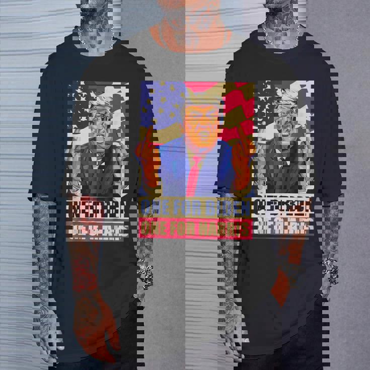 ドナルド・トランプ 中指 バイデン ハリス アメリカ 共和党員 Tシャツ 彼への贈り物