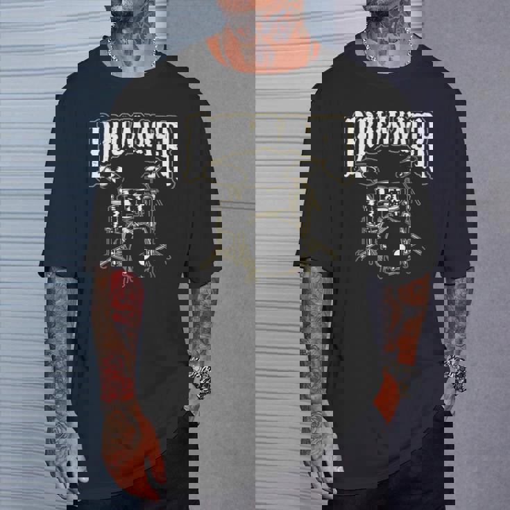 ドラマー、ティードラム、ドラムプレーヤーへのギフトに。 Tシャツ 彼への贈り物