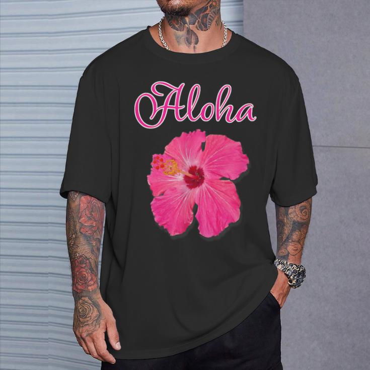 ハイビスカス Aloha アロハ《赤》（ハワイ・南国・フラダンス）夏【ビューティフル フラワー】キュート デザイン Tシャツ 彼への贈り物