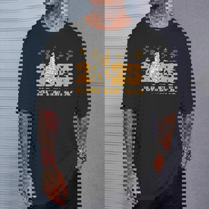 ハッピーニューイヤー 2025 家族 お揃い 花火 新年会 Tシャツ 彼への贈り物