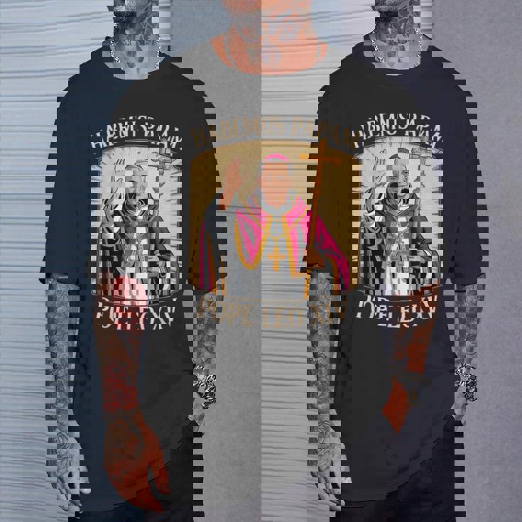 ハベムス・パパム教皇レオ14世 Tシャツ 彼への贈り物