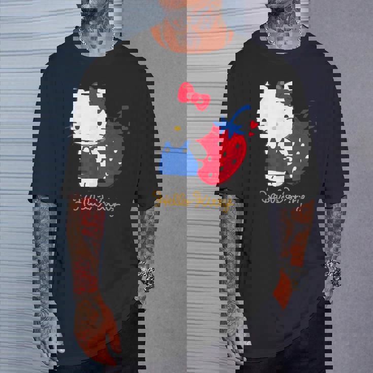 ハローキティ いちご ダークカラー Tシャツ 彼への贈り物