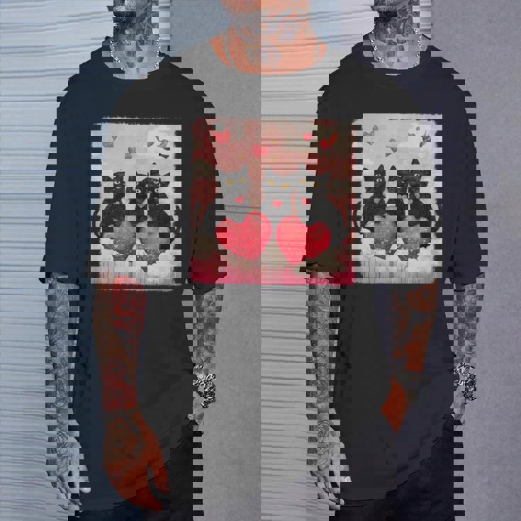 ハートのある黒猫 バレンタインデー アートペインティング Tシャツ 彼への贈り物