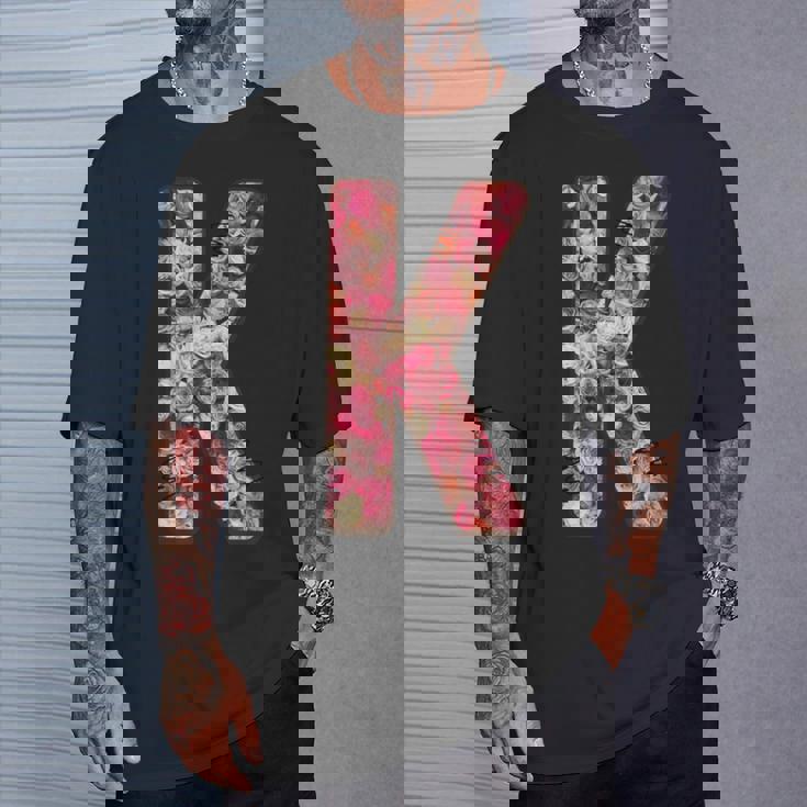 バラ柄のフローラルモノグラムk Tシャツ 彼への贈り物