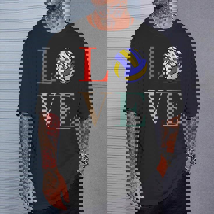 バレーボール 面白い バレー部 おもしろ 文字入り 服 おもしろグッズ 文字 ネタ メンズ Love 部活 Tシャツ 彼への贈り物