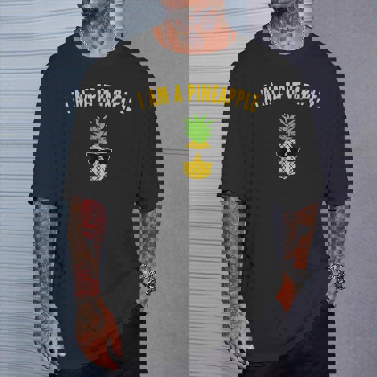パインアップル おもしろ フルーツ ファンキー パイナップル アロハ ビーチ ハワイアン サングラス Tシャツ 彼への贈り物